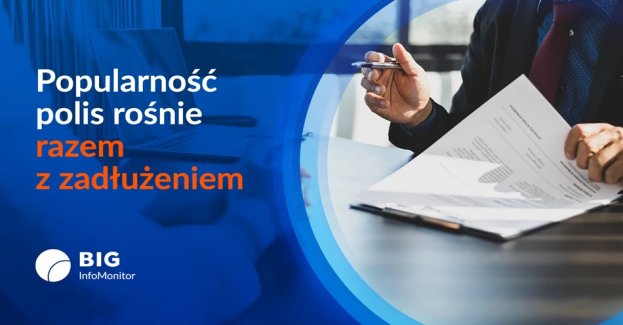 Rynek ubezpieczeń rośnie, a wraz z nim problem zadłużenia klientów. Choć Polacy coraz chętniej kupują polisy chroniące życie, zdrowie, majątek czy podróże, najnowsze dane BIG InfoMonitor pokazują, że coraz więcej z nich nie radzi sobie z terminowym opłacaniem składek. Na koniec czerwca 2026 r. blisko 145,5 tys. osób w tym przedsiębiorców, miało przeterminowane zobowiązania wobec towarzystw ubezpieczeniowych na ponad 337 mln zł – kwota ta w ciągu dwóch lat urosła aż o 23 proc. Nie bez znaczenia jest też rosnąca liczba fraudów ubezpieczeniowych.