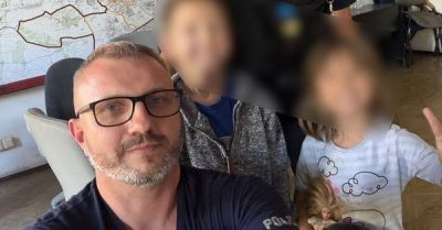 Dwoje dzieci w wieku 8 i 4 lat podróżowało bez opieki